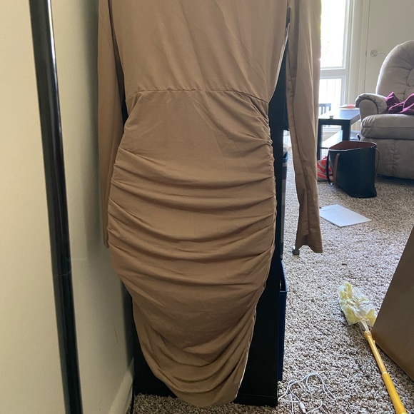 Shein Tan shiny long sleeve dress. - Picture 6 of 6
